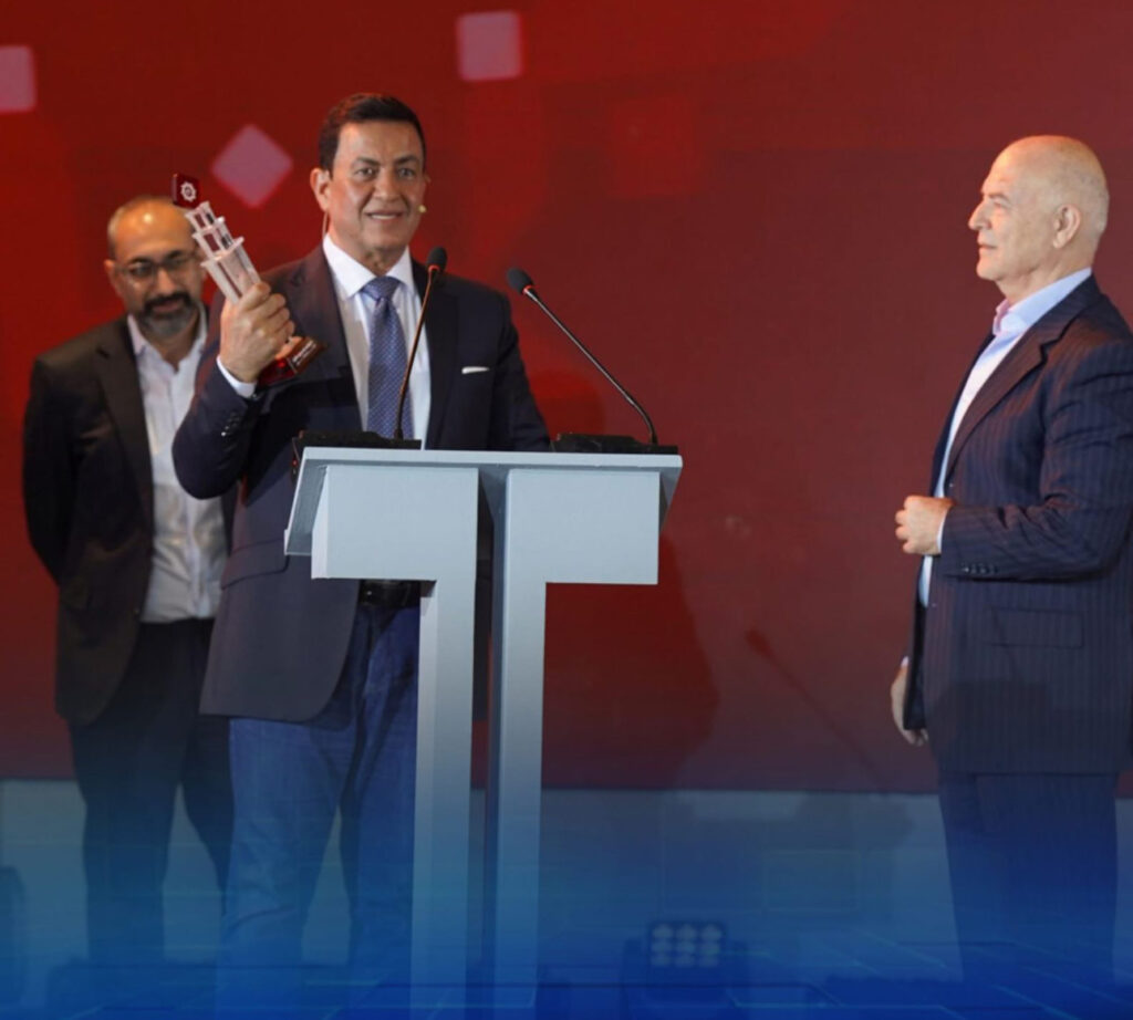 بنغازي وفرحة اللقاء بالزملاء