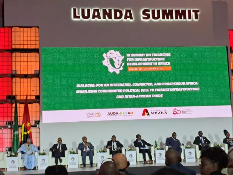 القمة الثالثة لتمويل البنية التحتية في أفريقيا