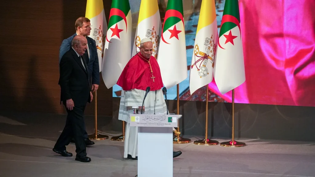 اليوم الأول من زيارة البابا: سلامٌ وعدالة وتكريم لتاريخ الجزائر