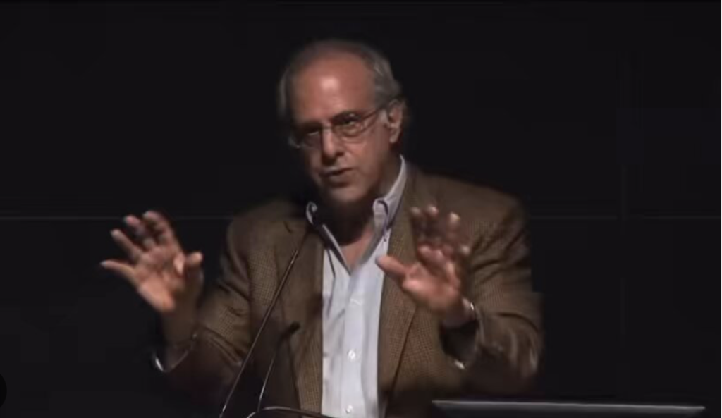 لماذا يتوقع الاقتصادي الأميركي ريتشارد وولف إنحسار أميركا؟